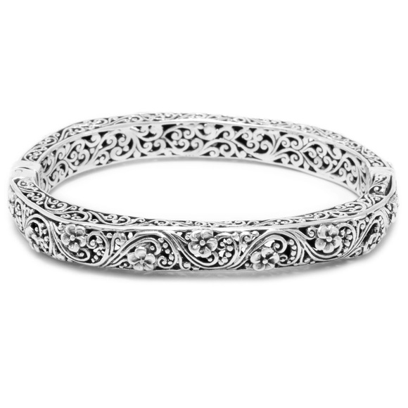 STERLING SILVER FRANGIPANI & FILIGREE “GOOD SHEPHERD II” OVAL BANGLE BRACELET™ - Picture 2 of 7